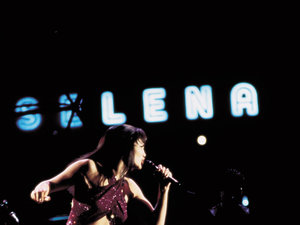 zdjęcie z filmu Selena. Jennifer Lopez
