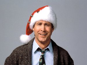 zdjęcie z filmu W krzywym zwierciadle: Witaj, Święty Mikołaju. Chevy Chase