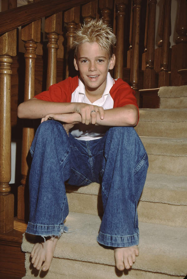 Aaron Carter w dzieciństwie w swoim domu, 1999 rok