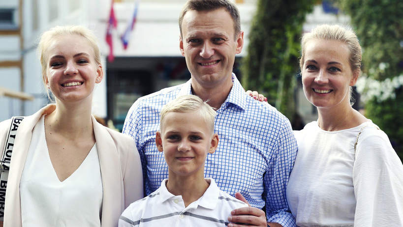 Aleksiej Nawalny, rodzina, z rodziną, jamnik poziom