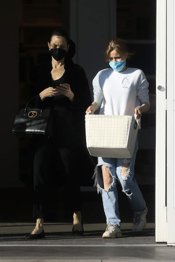 Angelina Jolie i Shiloh Jolie-Pitt na zakupach, Hollywood, 11.03.2022 rok