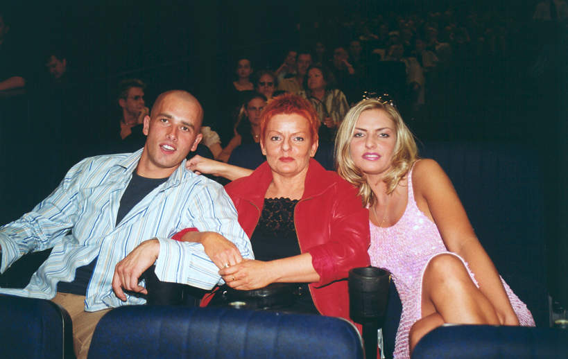 Anna Totha, Łukasz Wiewiórski, Agnieszka Frykowska, Ken, Frytka, Big Brother, premiera filmu „Yyyreek!!!”, 24.07.2002 rok