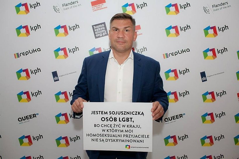 Dariusz Michalczewski w kampanii „Ramię w ramię po równość”