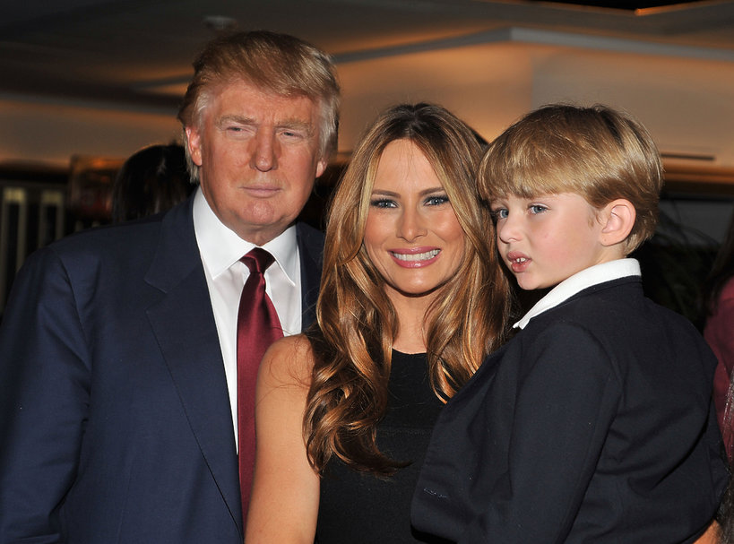 Donald Trump, Melania Trump i Barron Trump na wspólnym zdjęciu