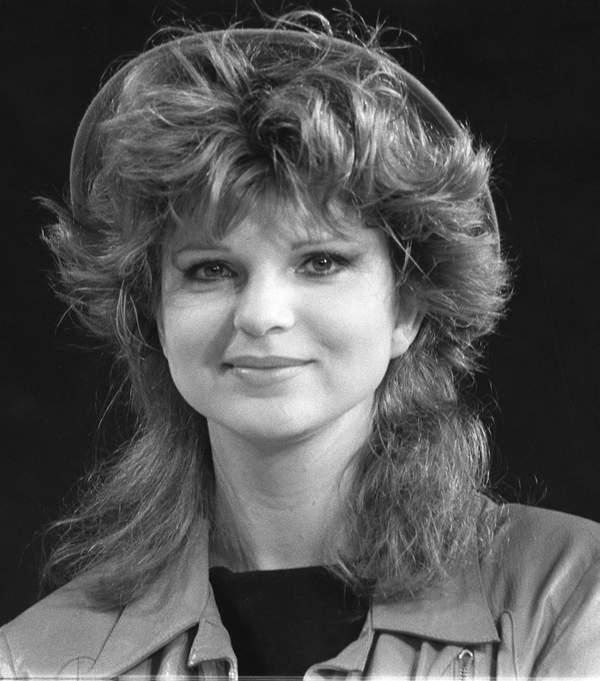 Elżbieta Dmoch - wokalistka zespołu 2 plus 1 / 1984 r.