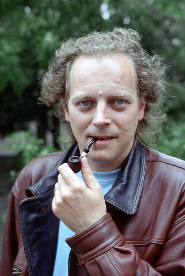 Jacek Skubikowski, portret z fajką, Warszawa, czerwiec 1991 roku