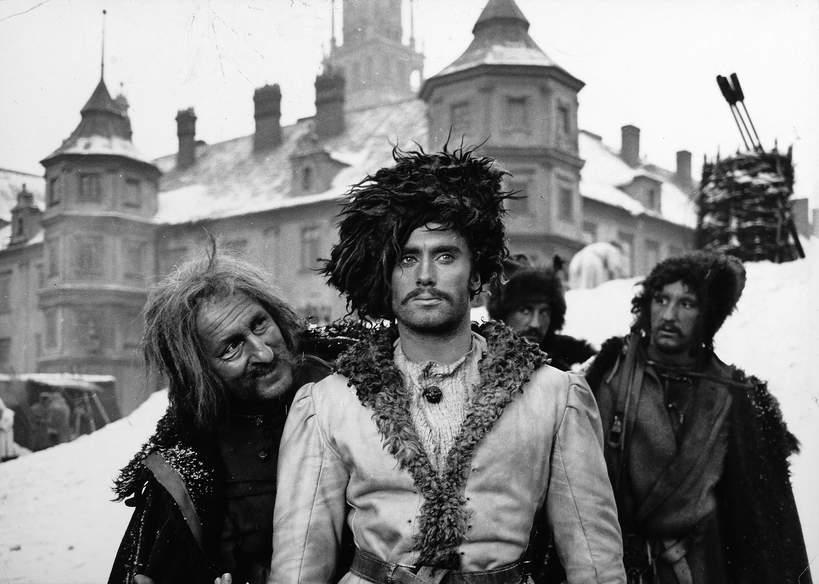 Kadr z filmu „Potop” Jerzego Hoffmana, od lewej: Franciszek Pieczka, Daniel Olbrychski, 1973-1974