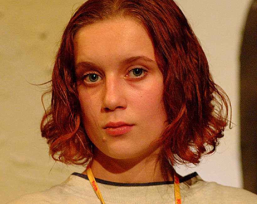 Karolina Sobczak, konferencja prasowa filmu „Cześć Tereska”, Gdynia, 18 września 2001