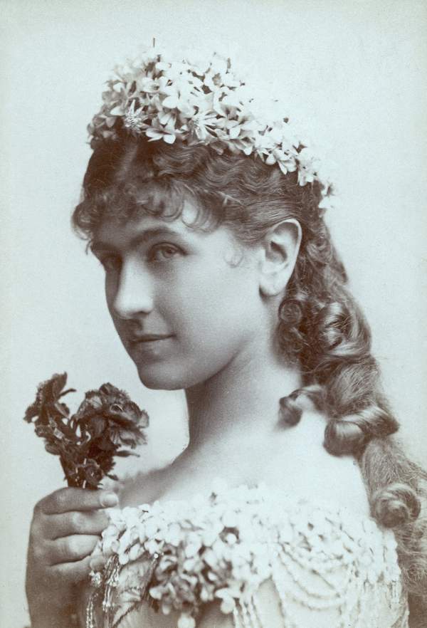 Katharina Schratt, życiowa partnerka Franciszka Józefa I, około 1890 roku, jamnik - poziom