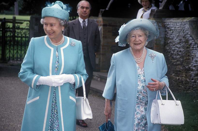 Królowa Elżbieta II, Królowa Matka, 1990 rok