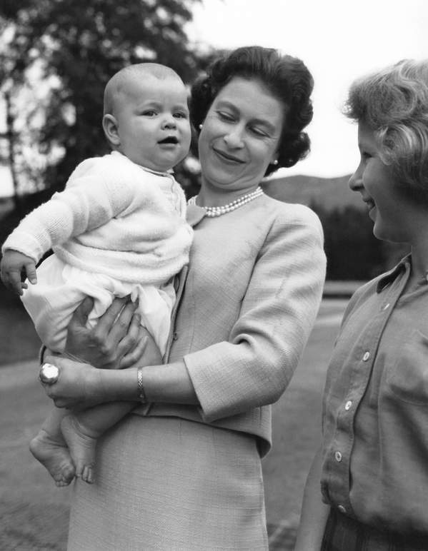 Królowa Elżbieta II, książę Andrzej, księżniczka Anna, 1960 rok
