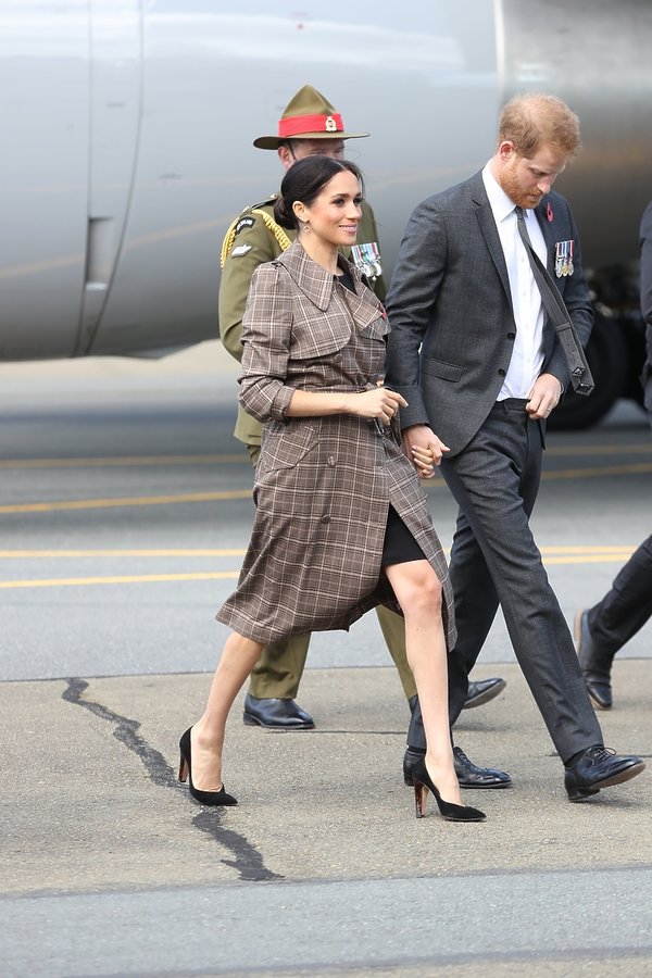 Książę Harry i księżna Meghan w Nowej Zelandii. Maorysi, wpadka pary i ciążowy brzuszek Meghan