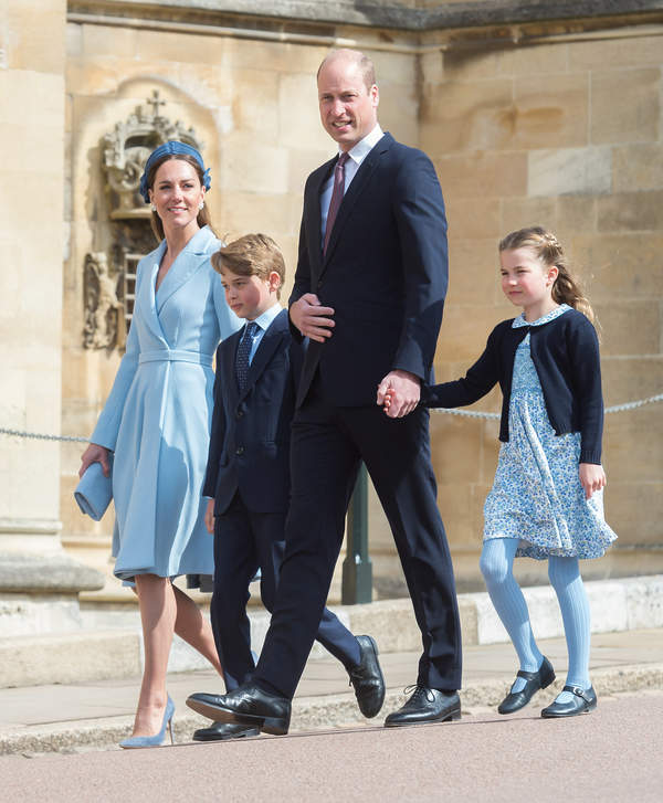 Książę William i księżna Kate z dziećmi: Georgem i Charlotte, msza wielkanocna, 17.04.2022