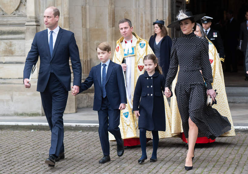 Książę William i księżna Kate z dziećmi: księciem Georgem i księżniczką Charlotte, msza dziękczynna za księcia Filipa, 29.03.2022