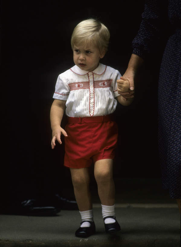 Książę William po raz pierwszy odwiedził brata, księcia Harry'ego, 15.09.1984 rok