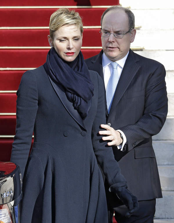 Księżna Charlene i książę Albert, procesja Sainte-Devote w Monako, 27.01.2016