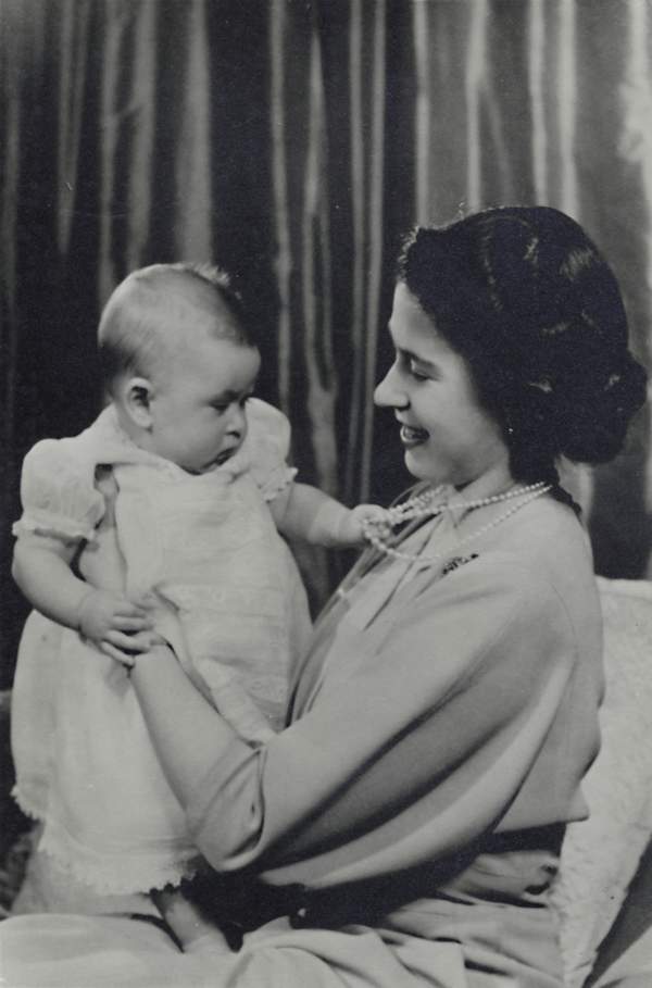 Księżniczka Elżbieta, książę Karol, 1948 rok