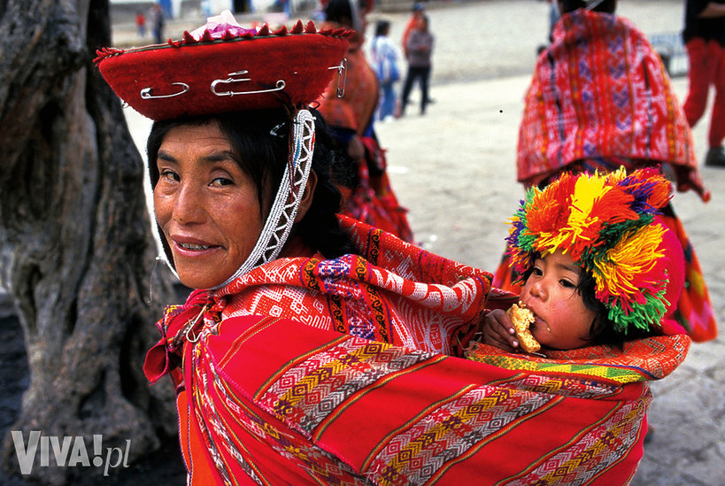 Mama i dziecko z peruwiańskiego plemienia Quechua