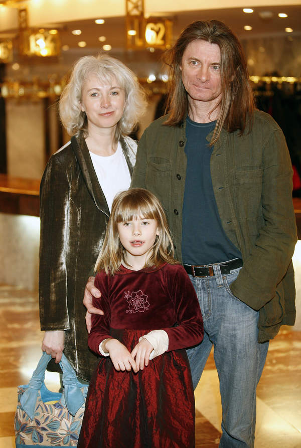 Manuela Gretkowska, Piotr Pietucha z córką Polą, wręczenie nagród Fenomen Przekroju 2007, Warszawa, 25.02.2008