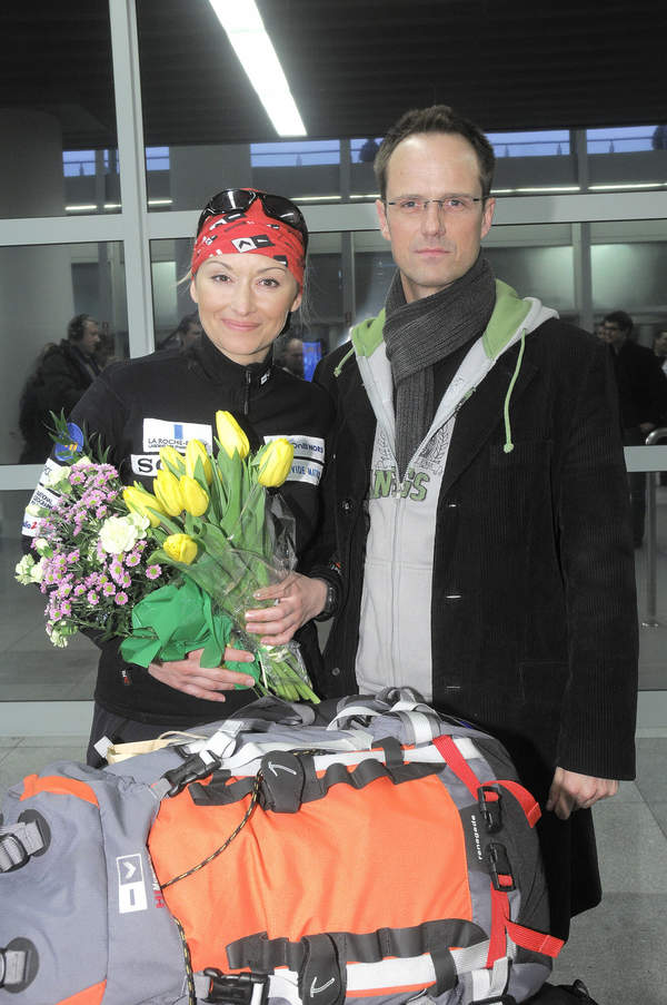 Martyna Wojciechowska i Jerzy Błaszczyk, powrót Martyny z wyprawy na Antarktydę, 12.01.2009, Warszawa