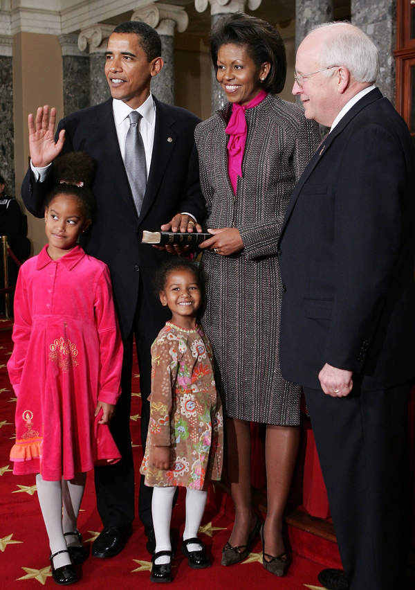 Michelle Obama, Barack Obama, Malia  Obama, Natasha Obama, Waszyngton, USA, 04.01.2005 rok