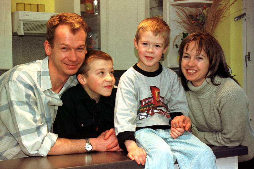 Mirosław Baka, Joanna Kreft-Baka z synami, 2001 rok
