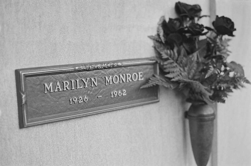 Nagrobek Marilyn Monroe. Grudzień 1973