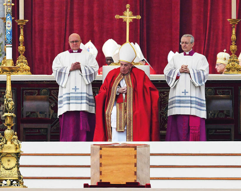 Papież Franciszek, pogrzeb Benedykta XVI, Watykan, 05.01.2023 rok 