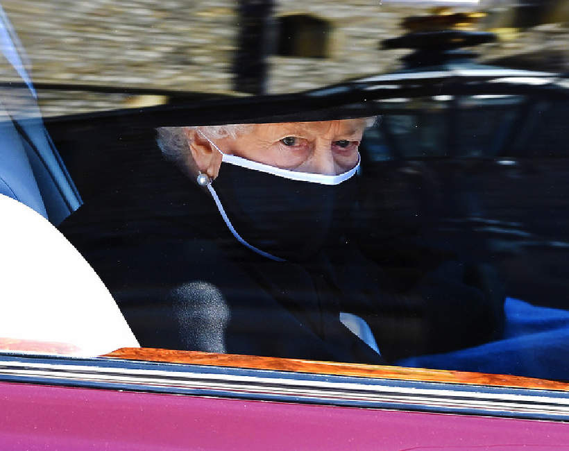 Pogrzeb księcia Filipa, 17.04.2021 rok, królowa Elżbieta II na pogrzebie męża, Windsor