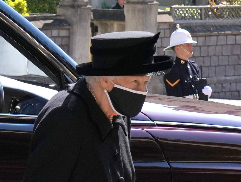 Pogrzeb księcia Filipa, 17.04.2021 rok, królowa Elżbieta II na pogrzebie męża, Windsor