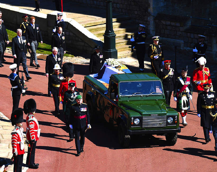 Pogrzeb księcia Filipa, trumna z ciałem księcia Filipa, kondukt żałobny