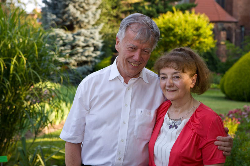 Profesor Jan Miodek z żoną podczas swoich 70. urodzin, 24.06.2016, Wrocław