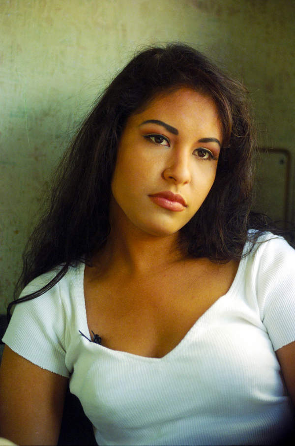 Selena, San Antonio, Teksas, 24.04.1994, backstage