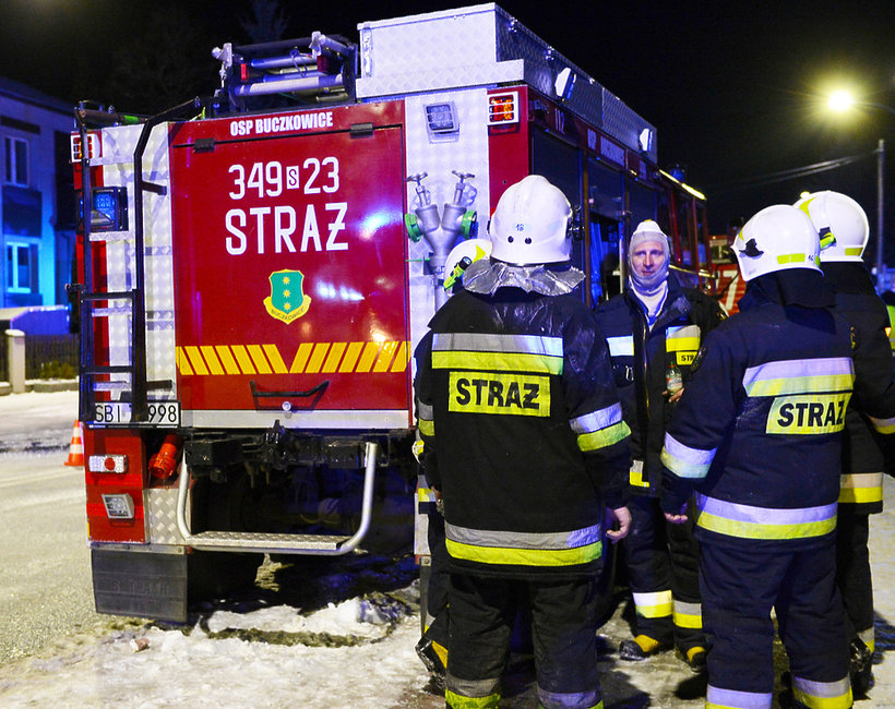 Szczyrk, 4.12.2019, zawalił się trzykondygnacyjny budynek przy Leszczynowej, strażak, straż pożarna