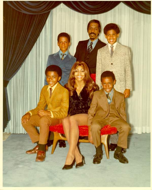 Tina Turner, Ike Turner i ich synowie, 1972 rok