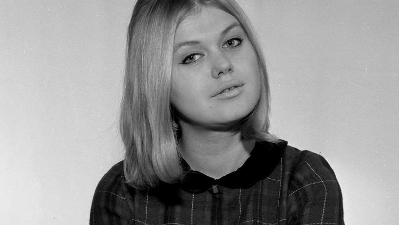 Warszawa, 1967 r. Elżbieta Góralczyk, aktorka, Anula w serialu „Wojna domowa”
