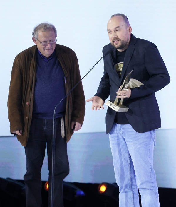 Zbigniew Rokita, laureat Literackiej Nagrody Nike 2021, obok niego Adam Michnik, Warszawa, 03.10.2021 rok