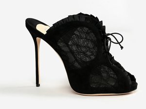 Dziwne buty Jennifer Lawrence z kolekcji Olgana Paris