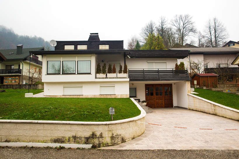domy gwiazd Jak mieszkala Melania Trump w Słowenii Sevnica dom