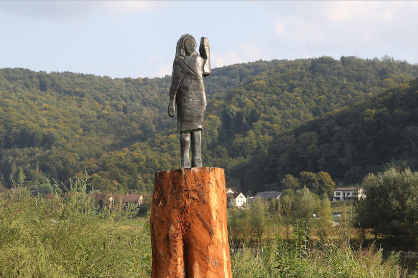 domy gwiazd Jak mieszkala Melania Trump w Słowenii Sevnica pomnik