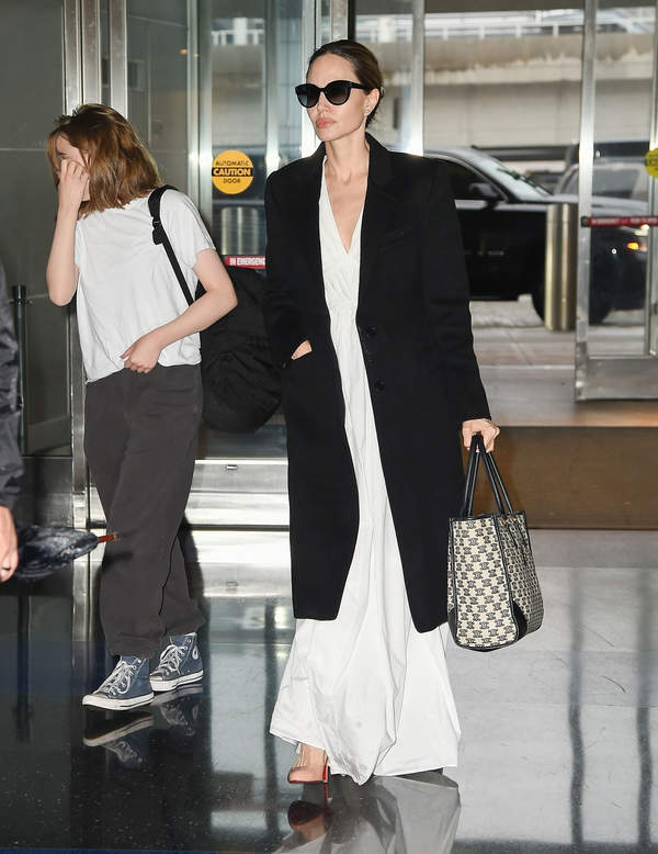 Get the look: Angelina Jolie urzeka wyrafinowaną elegancją