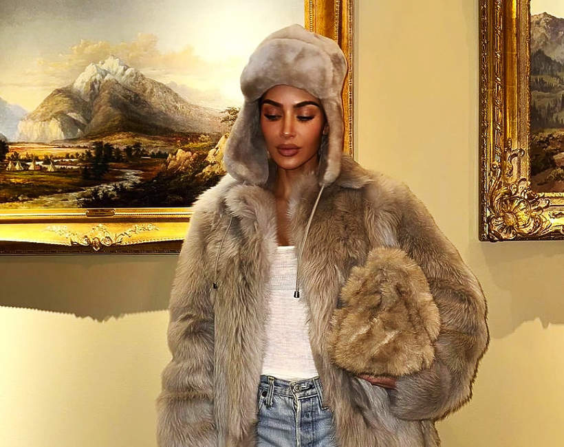 Kim Kardashian stawia na futrzany total look