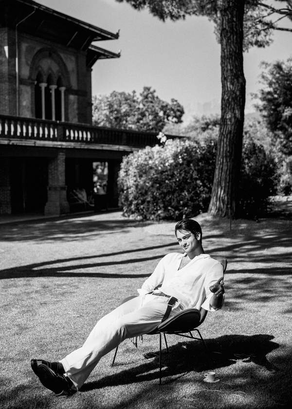 Matteo Bocelli twarzą najnowszej zimowej kampanii Guess