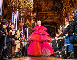 W Paryżu trwają pokazy haute couture na wiosnę 2020