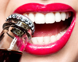 Te triki makijażowe sprawią, że twoje usta będą wyglądały perfekcyjnie!