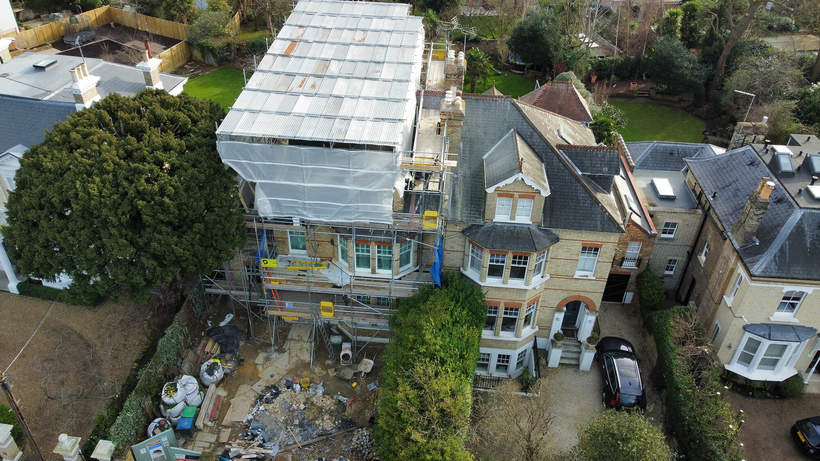 Zendaya i Tom Holland kupili dom w Londynie domy gwiazd jak wyglada budowa