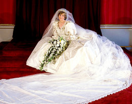 Suknię ślubną Diany zdobiło 10 tysięcy pereł, a tren?&nbsp;Oto 7 ciekawostek o kreacji ślubnej księżnej!