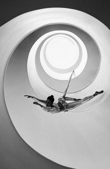 Szymon Brodziak najlepszym na świecie twórcą fotografii czarno-białej