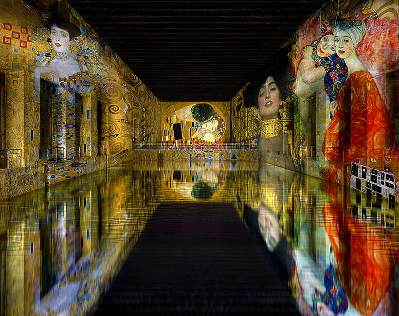 wystawa Gustava Klimta w nowym  muzeum sztuki cyfrowej w Bordeaux